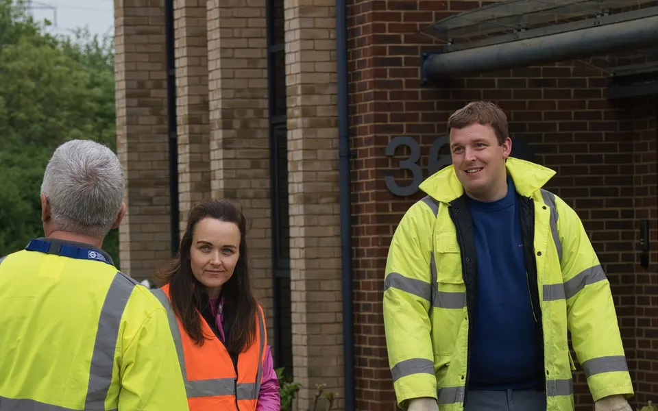 Road closure set-out on a Chapter 8 course
