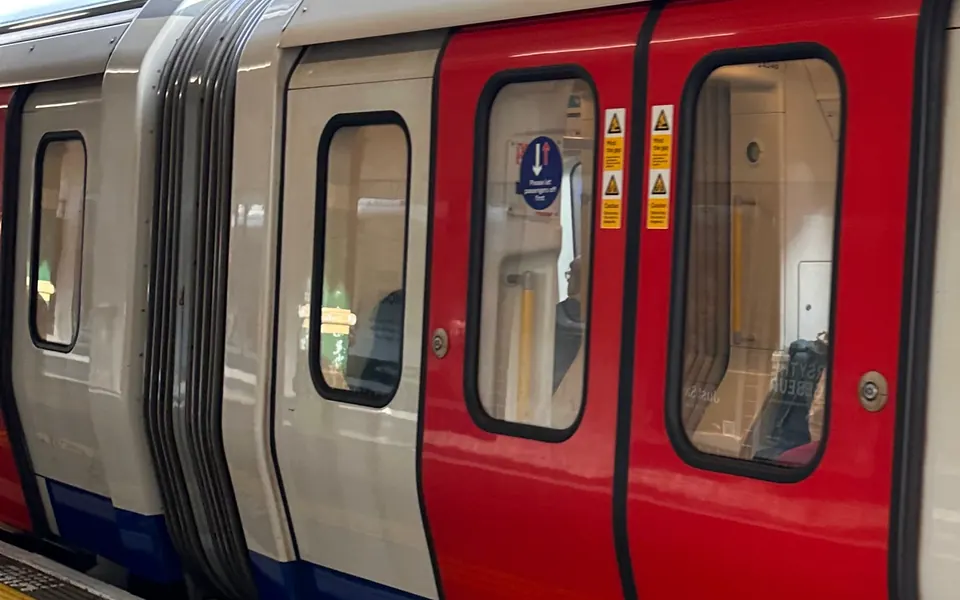 Accredited powers on the rail network